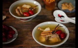 冬蟲夏草的食用方法！冬蟲夏草燉雞湯！